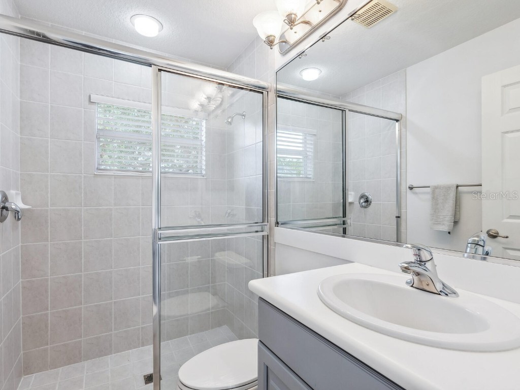 2496 Farms Court Sarasota FL 34240 A4652377 image28