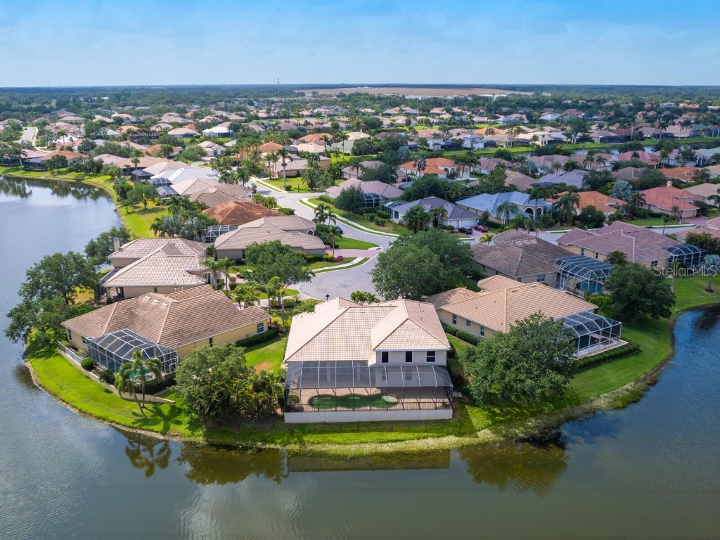 2496 Farms Court Sarasota FL 34240 A4652377 image43