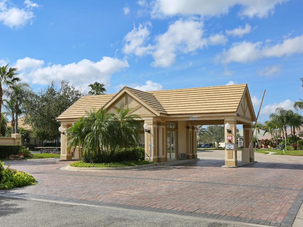 2496 Farms Court Sarasota FL 34240 A4652377 image46