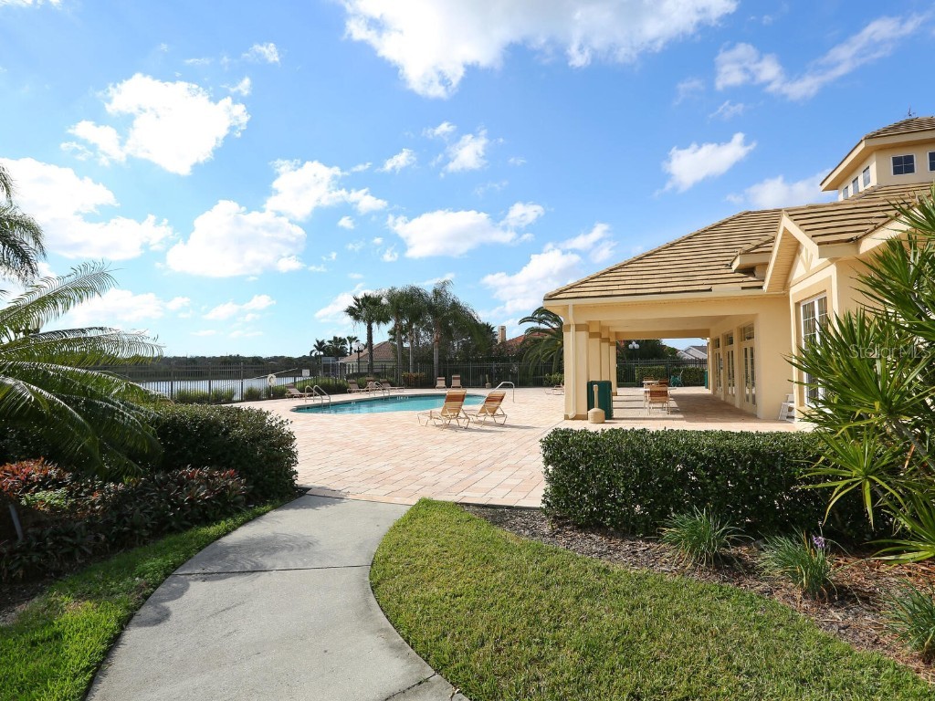 2496 Farms Court Sarasota FL 34240 A4652377 image50