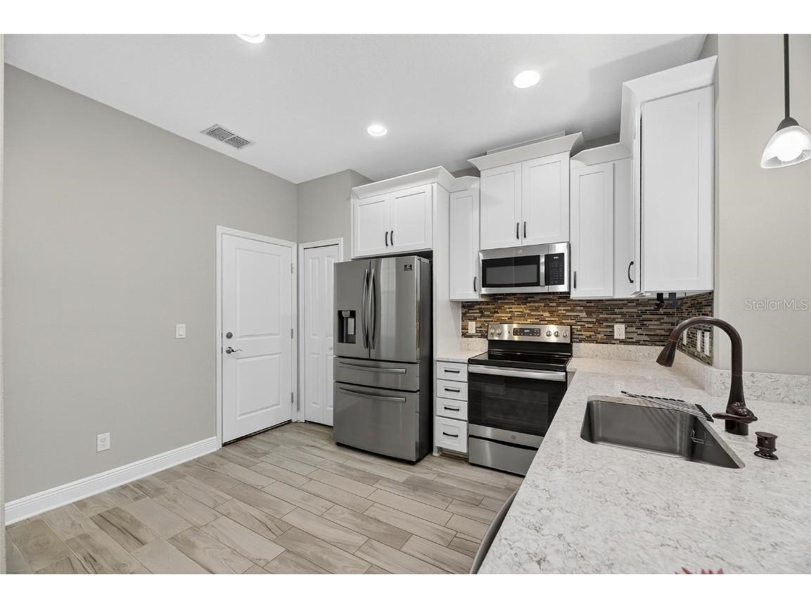 2497 Foggy Creek Circle Clearwater FL 33764 TB8433097 image8