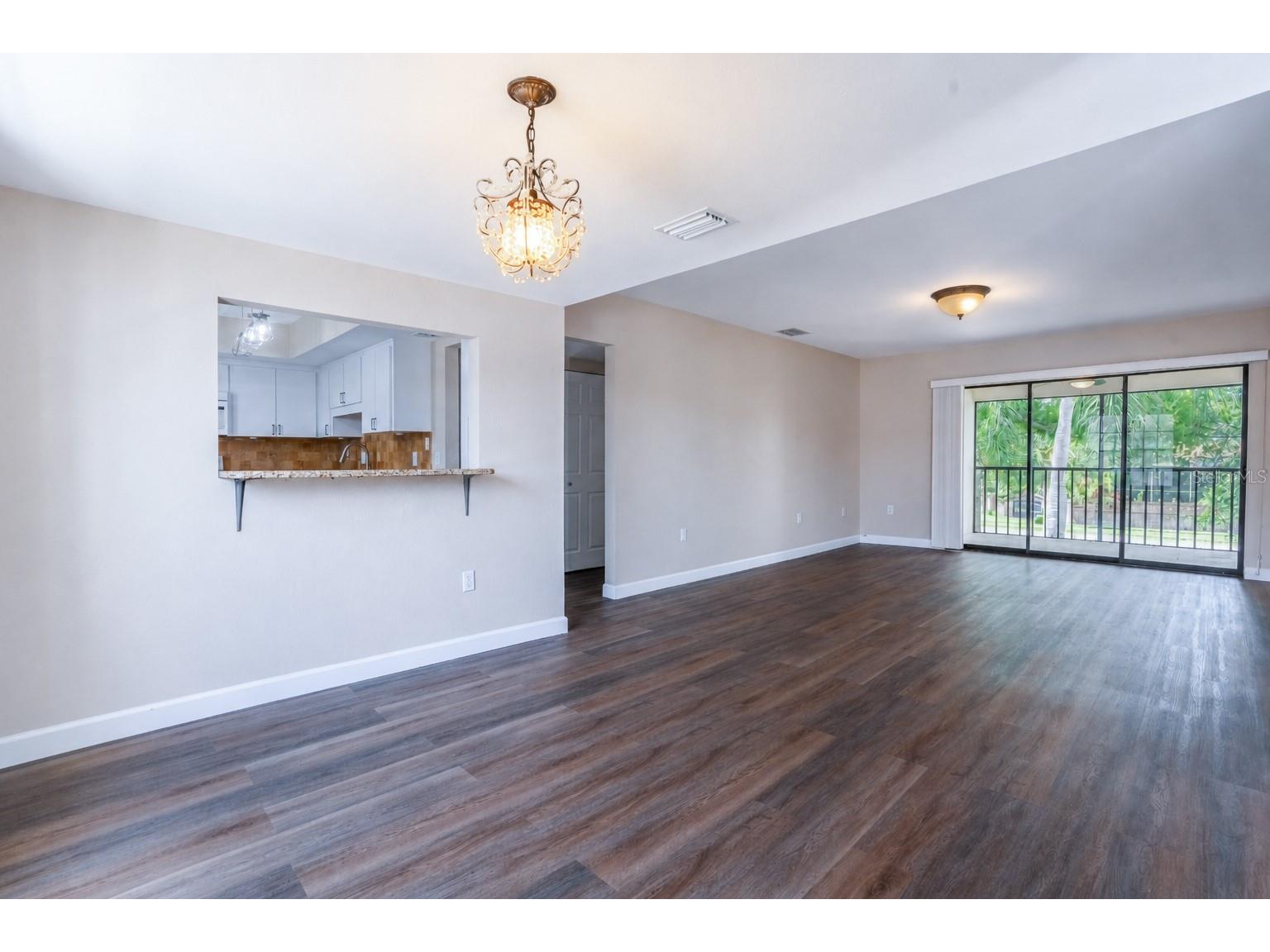 2497 Heron Terrace #203C Clearwater FL 33762 TB8529459 image4