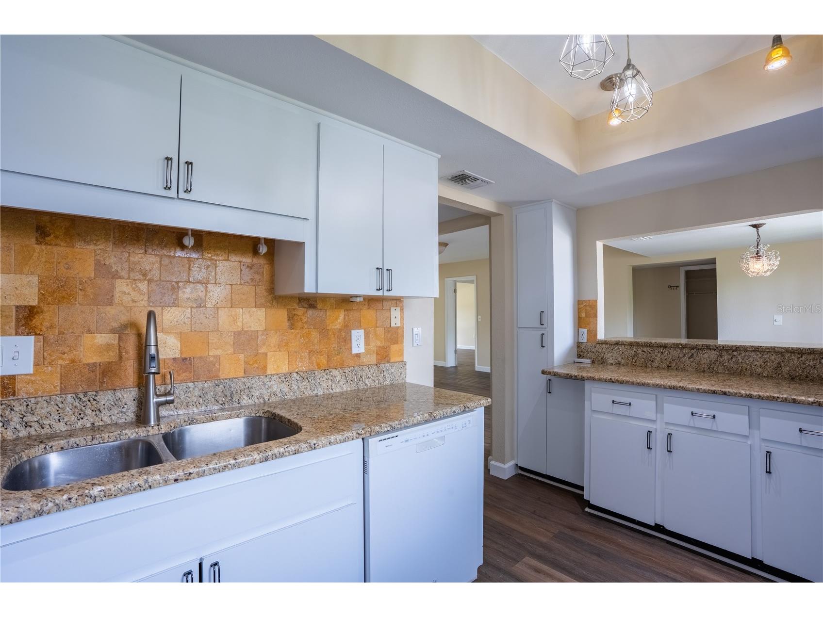 2497 Heron Terrace #203C Clearwater FL 33762 TB8529459 image8