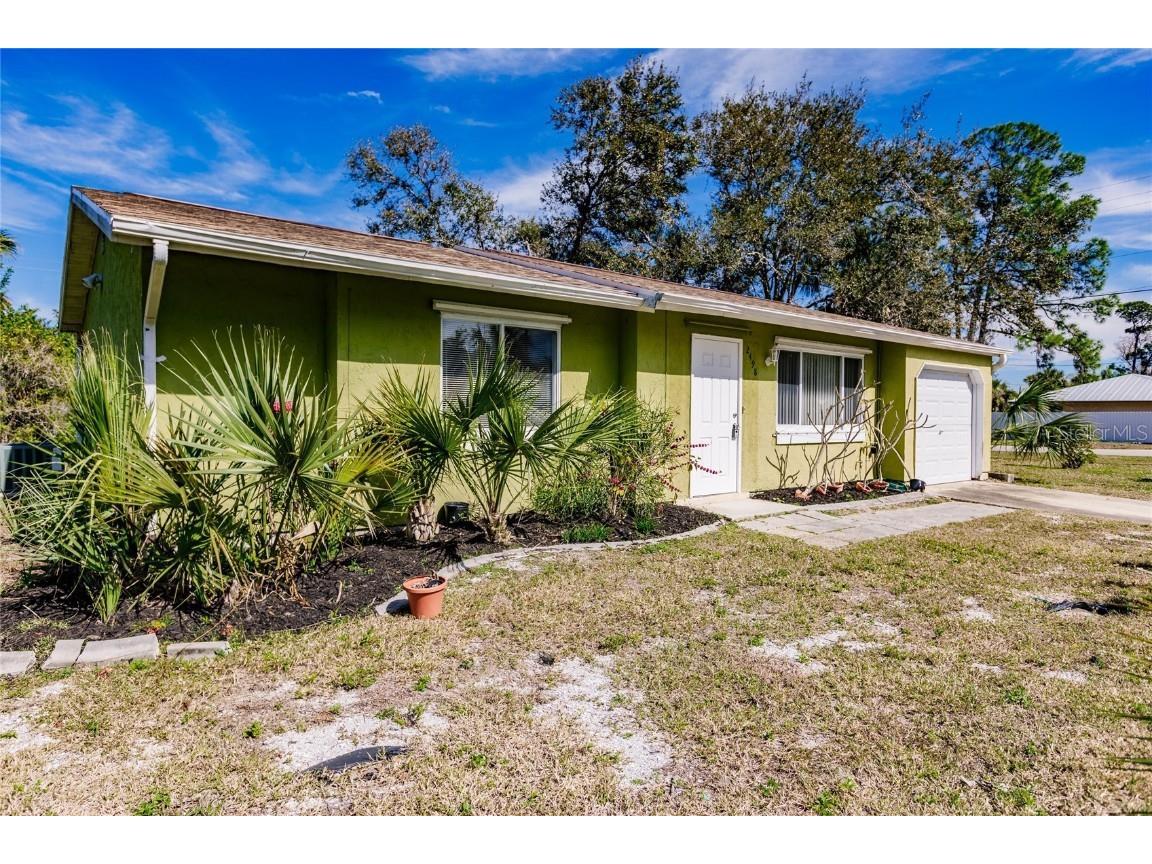 2498 Lakeshore Circle Port Charlotte FL 33952 C7488245 image1