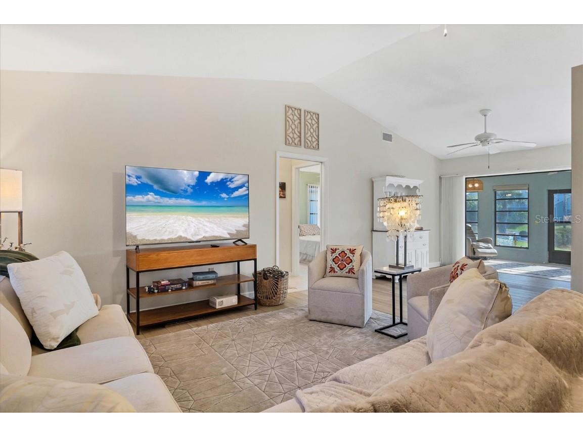 25 Bunker Court Rotonda West FL 33947 D6145292 image10