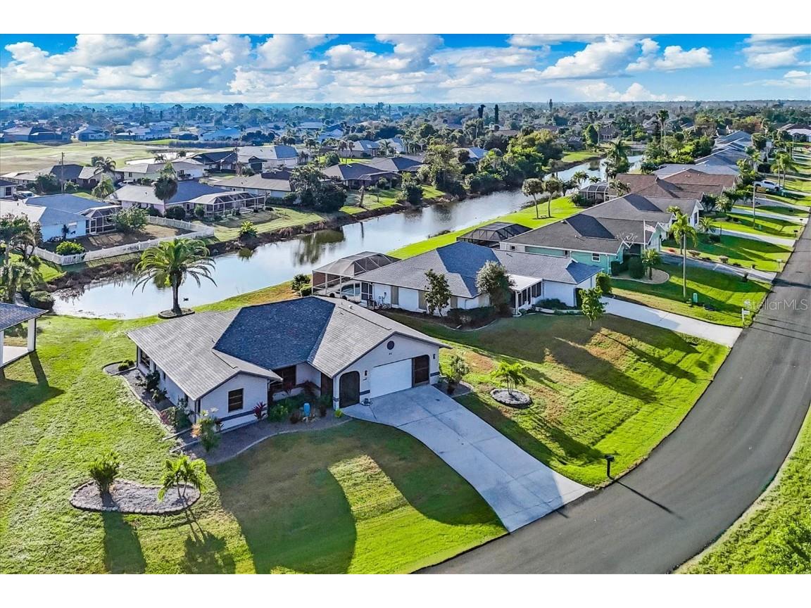 25 Bunker Court Rotonda West FL 33947 D6145292 image2