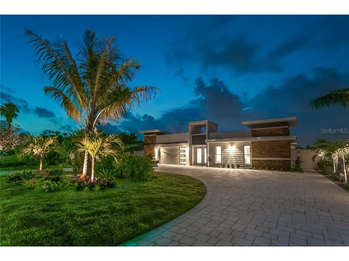 25 Dolphin Drive Treasure Island FL 33706 U8204984 image1