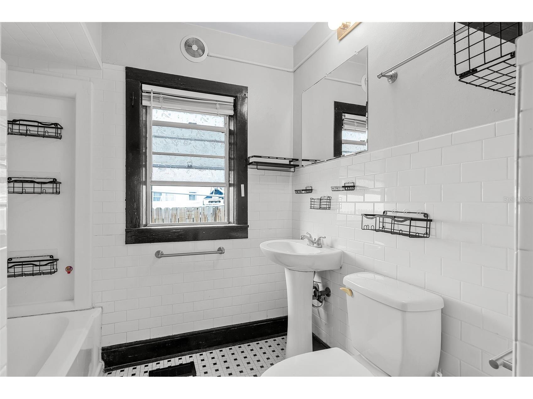 25 E Pinecrest Avenue Eustis FL 32726 O6387464 image7