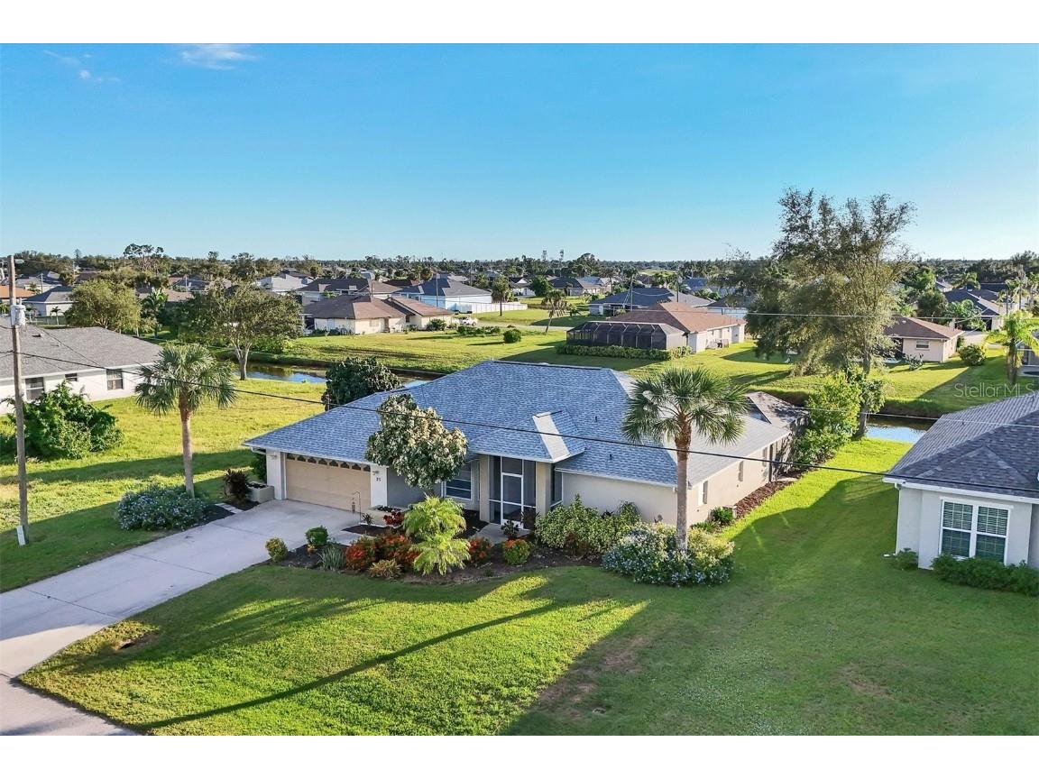 25 Fairway Road Rotonda West FL 33947 - PINEHURST CREEK D6132894 image1