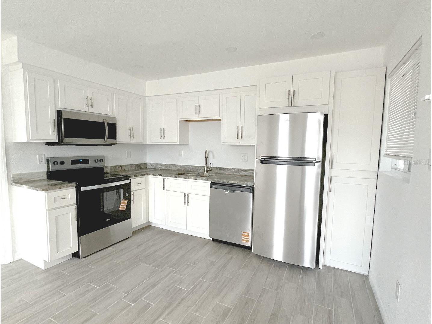 25 Lynn Way #B Madeira Beach FL 33708 TB8493633 image3