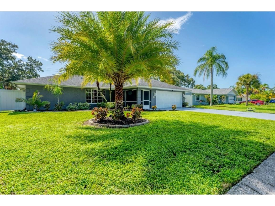 25 Mimosa Drive Sarasota FL 34232 A4618367 image1