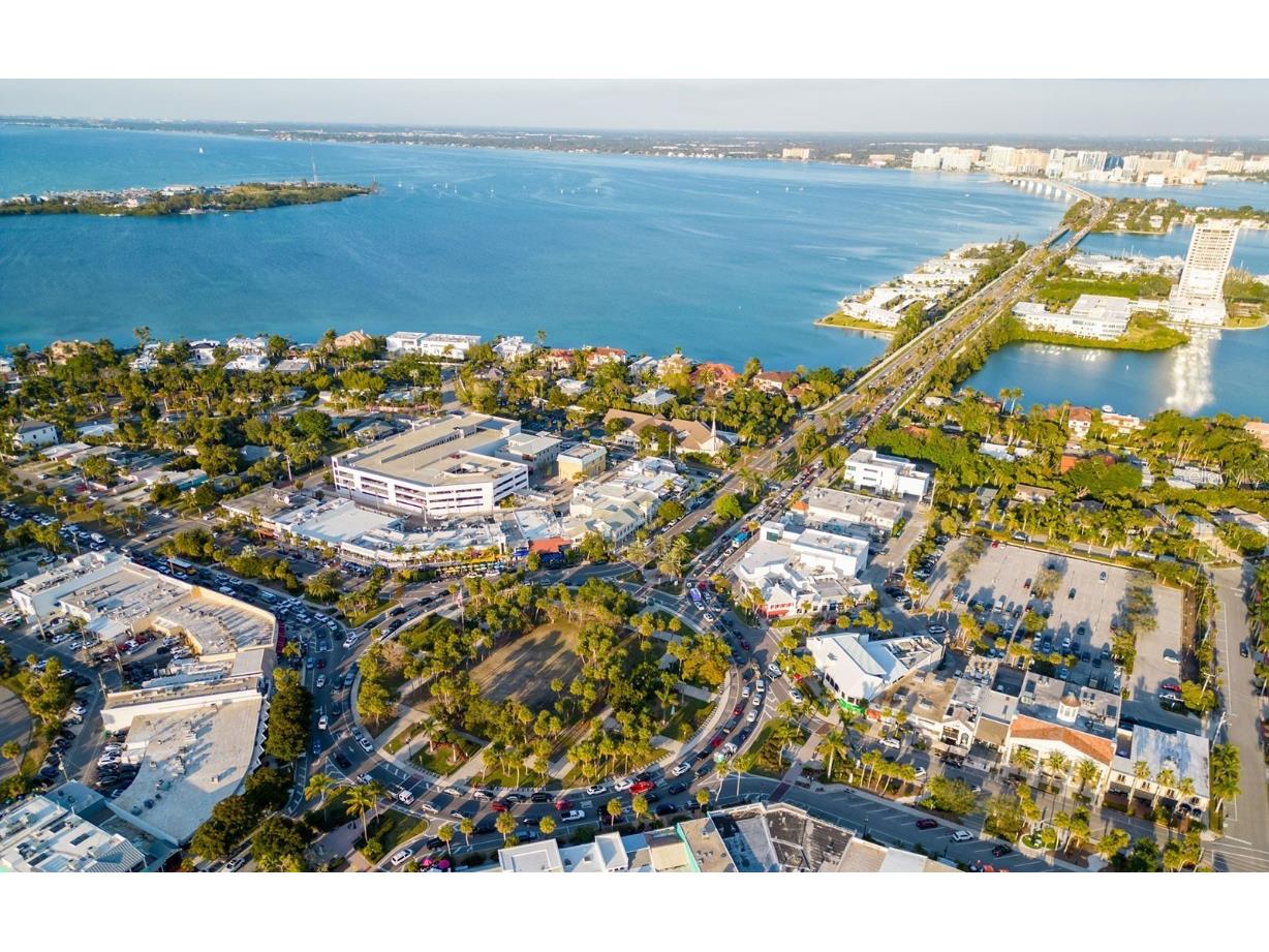 25 N Washington Drive Sarasota FL 34236 A4664088 image17