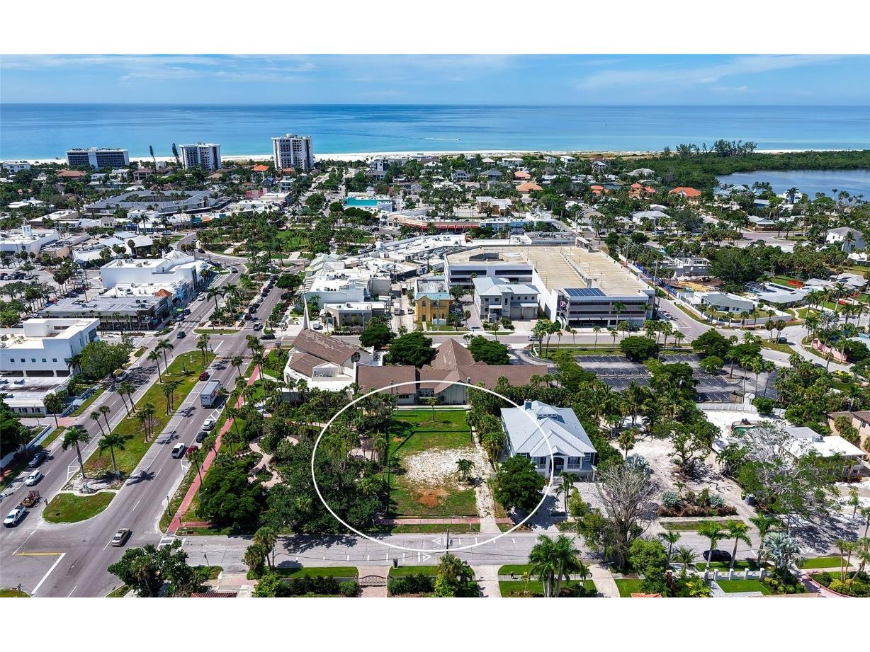 25 N Washington Drive Sarasota FL 34236 A4664088 image2