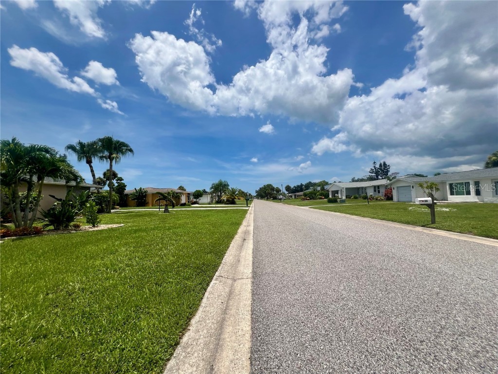 25 Oakland Hills Place Rotonda West FL 33947 C7515333 image3