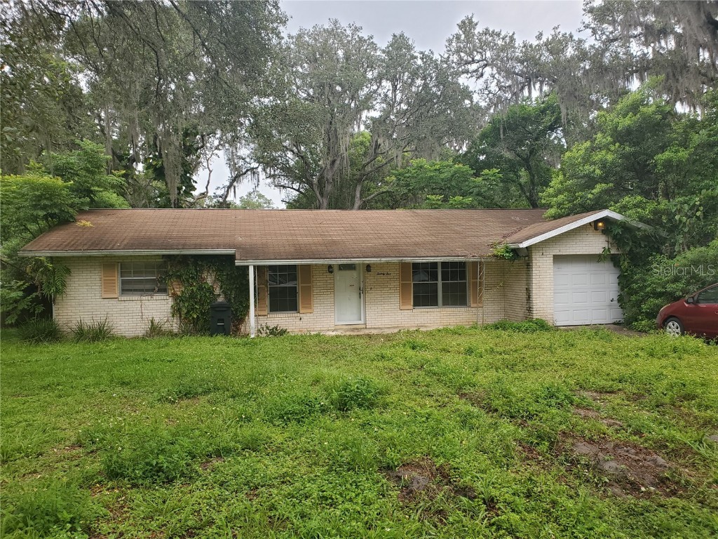 25 Poinsettia Drive Deland FL 32724 V4943631 image1
