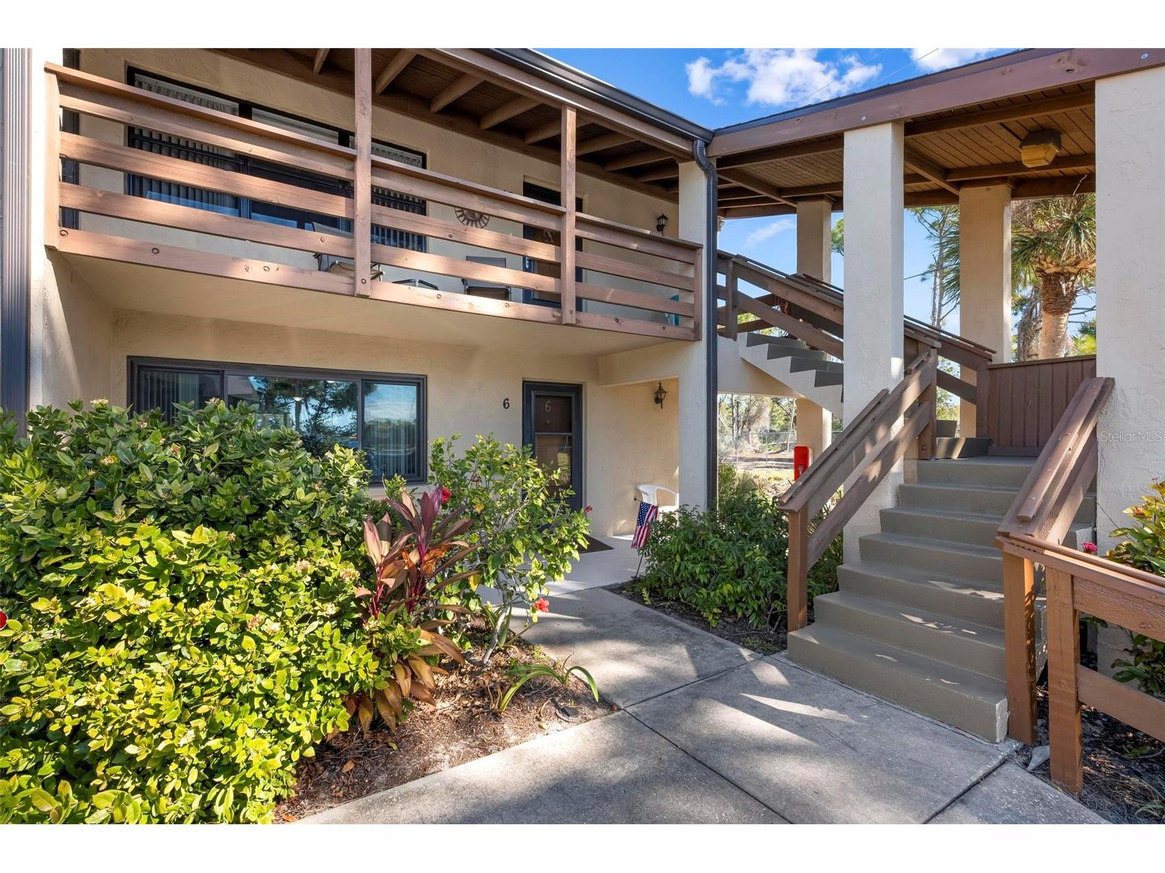25 Quails Run Boulevard #6 Englewood FL 34223 D6145696 image2