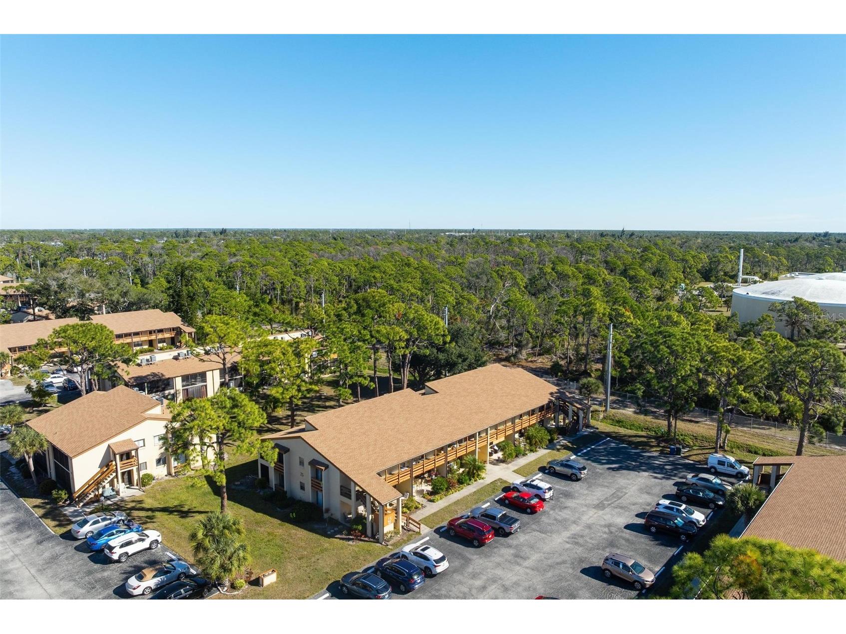25 Quails Run Boulevard #6 Englewood FL 34223 D6145696 image6