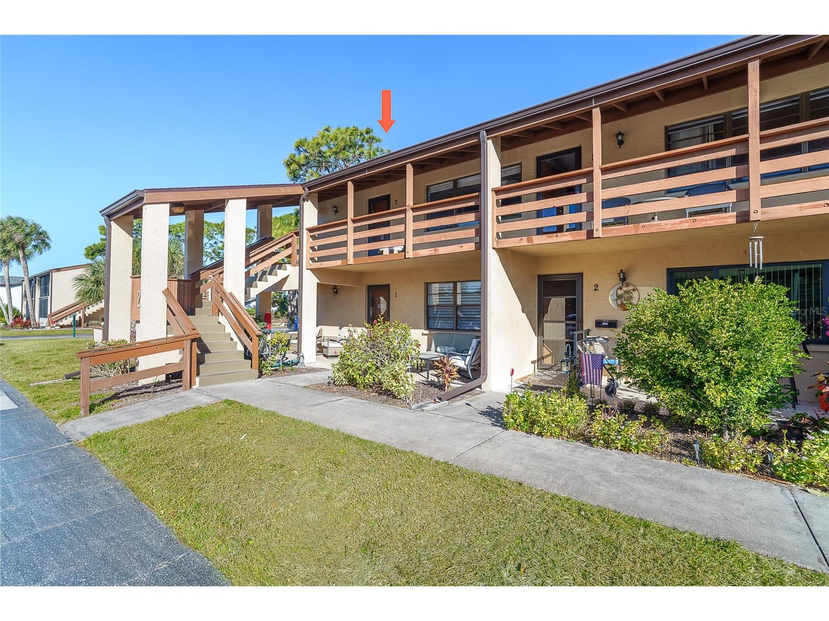 25 Quails Run Boulevard #7 Englewood FL 34223 D6145993 image1