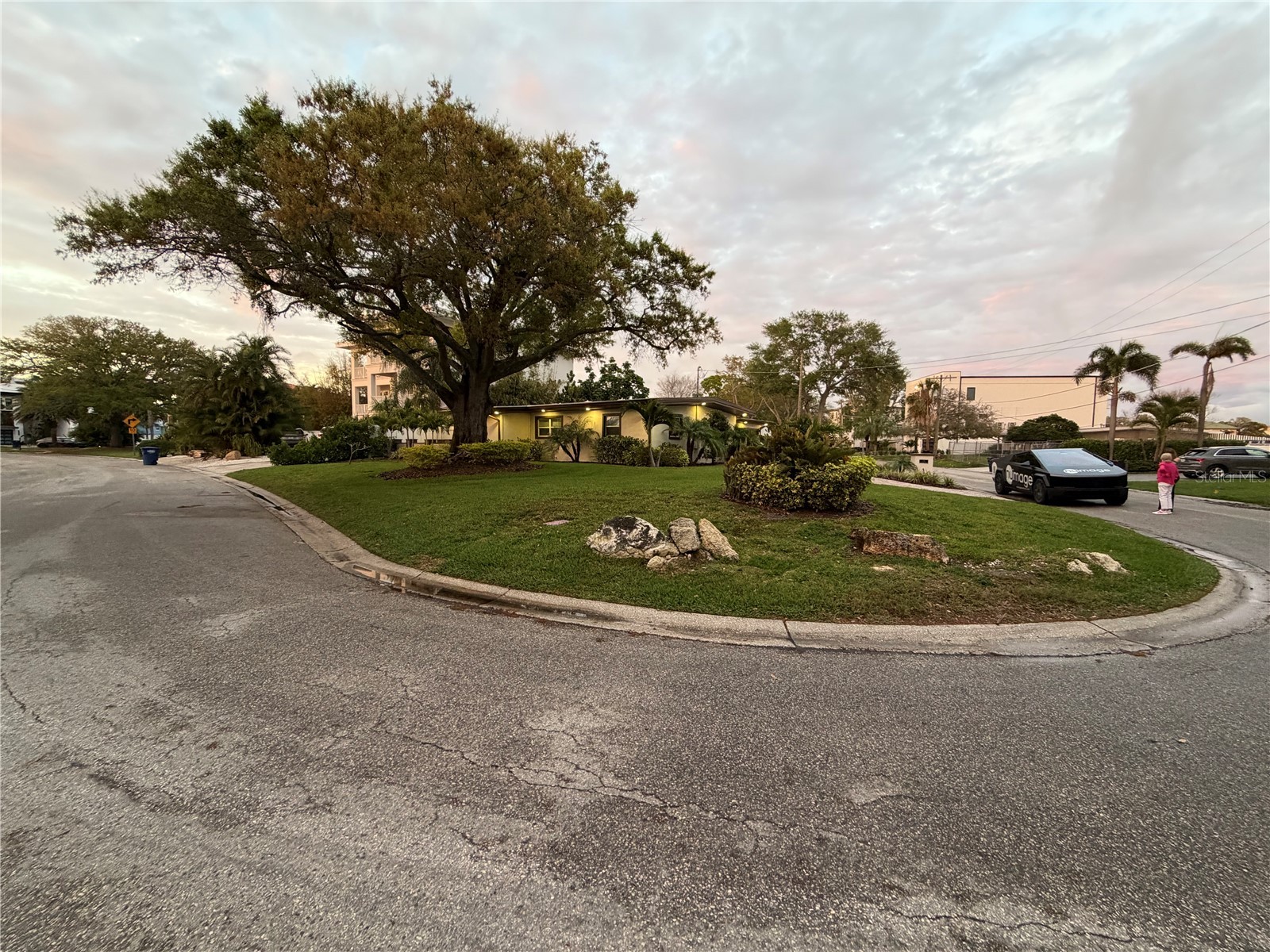 25 Sandpiper Road Tampa FL 33609 A4686357 image4