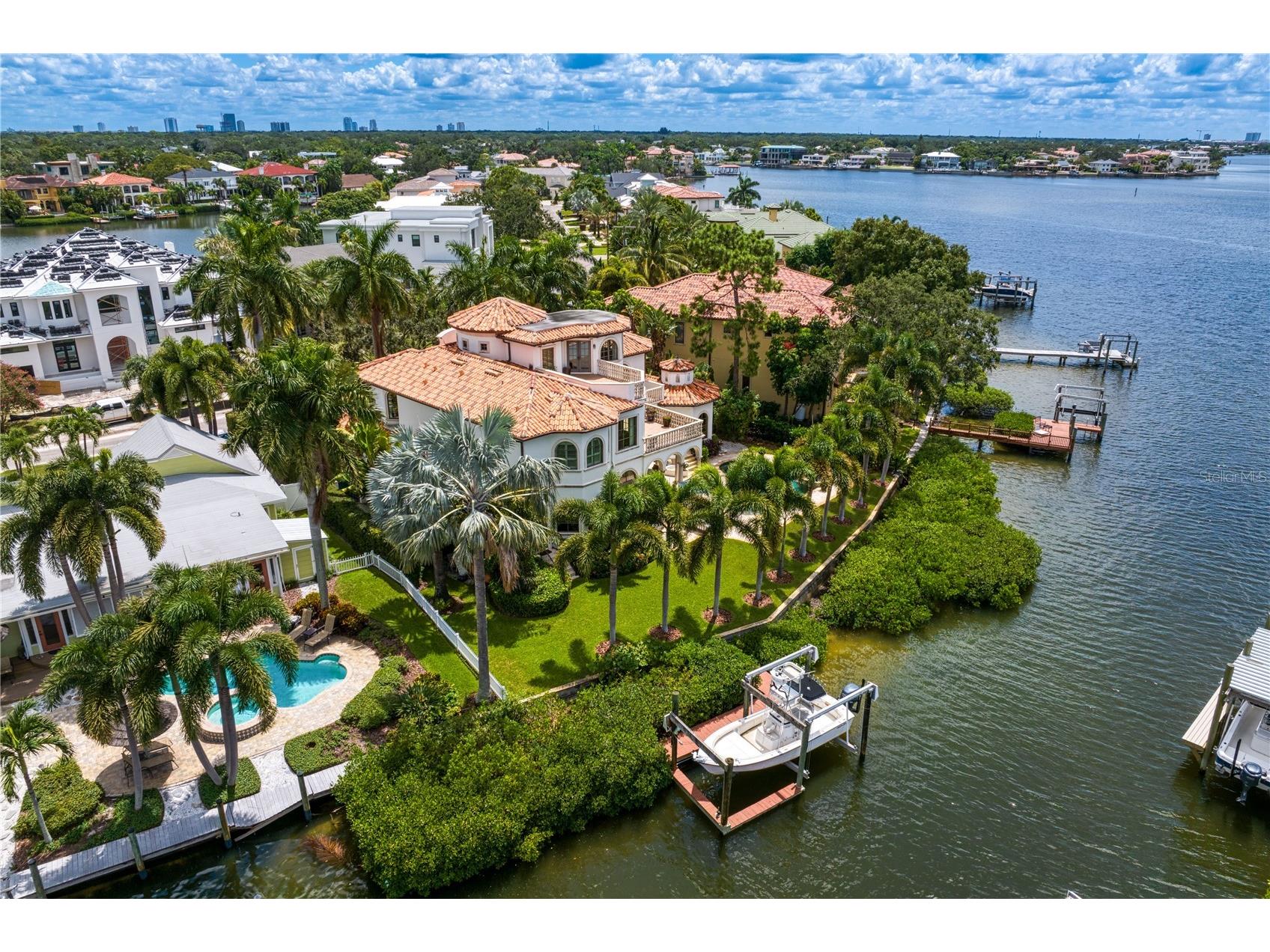 25 W Spanish Main Street Tampa FL 33609 TB8463472 image66