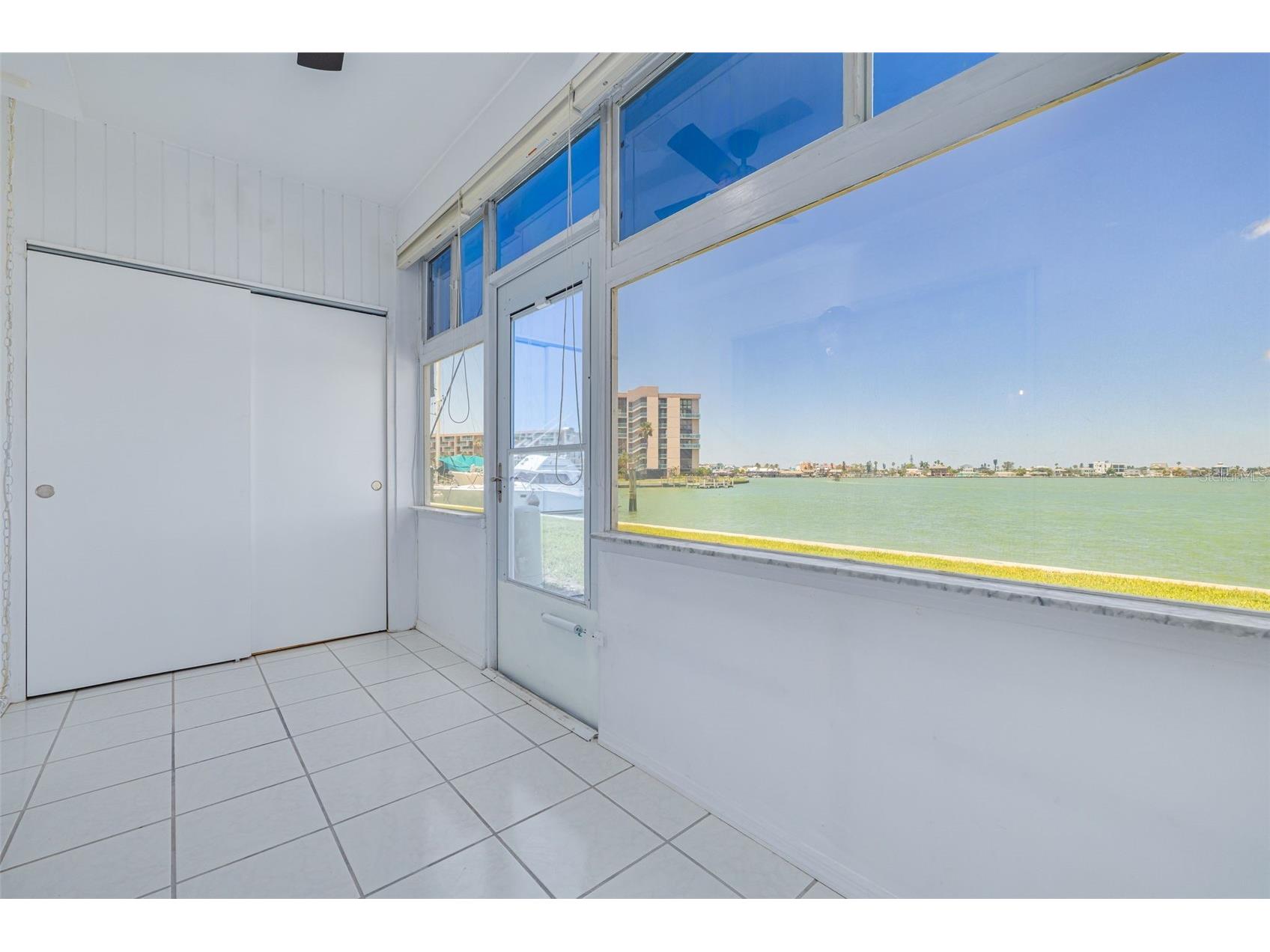 250 126th Avenue #104 Treasure Island FL 33706 - JOHN'S PASS/BOCA CIEGA BAY TB8500071 image18