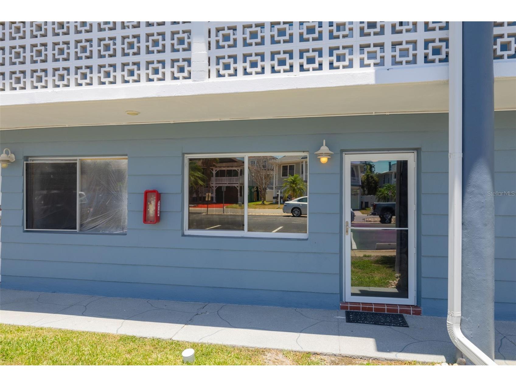 250 126th Avenue #104 Treasure Island FL 33706 - JOHN'S PASS/BOCA CIEGA BAY TB8500071 image3