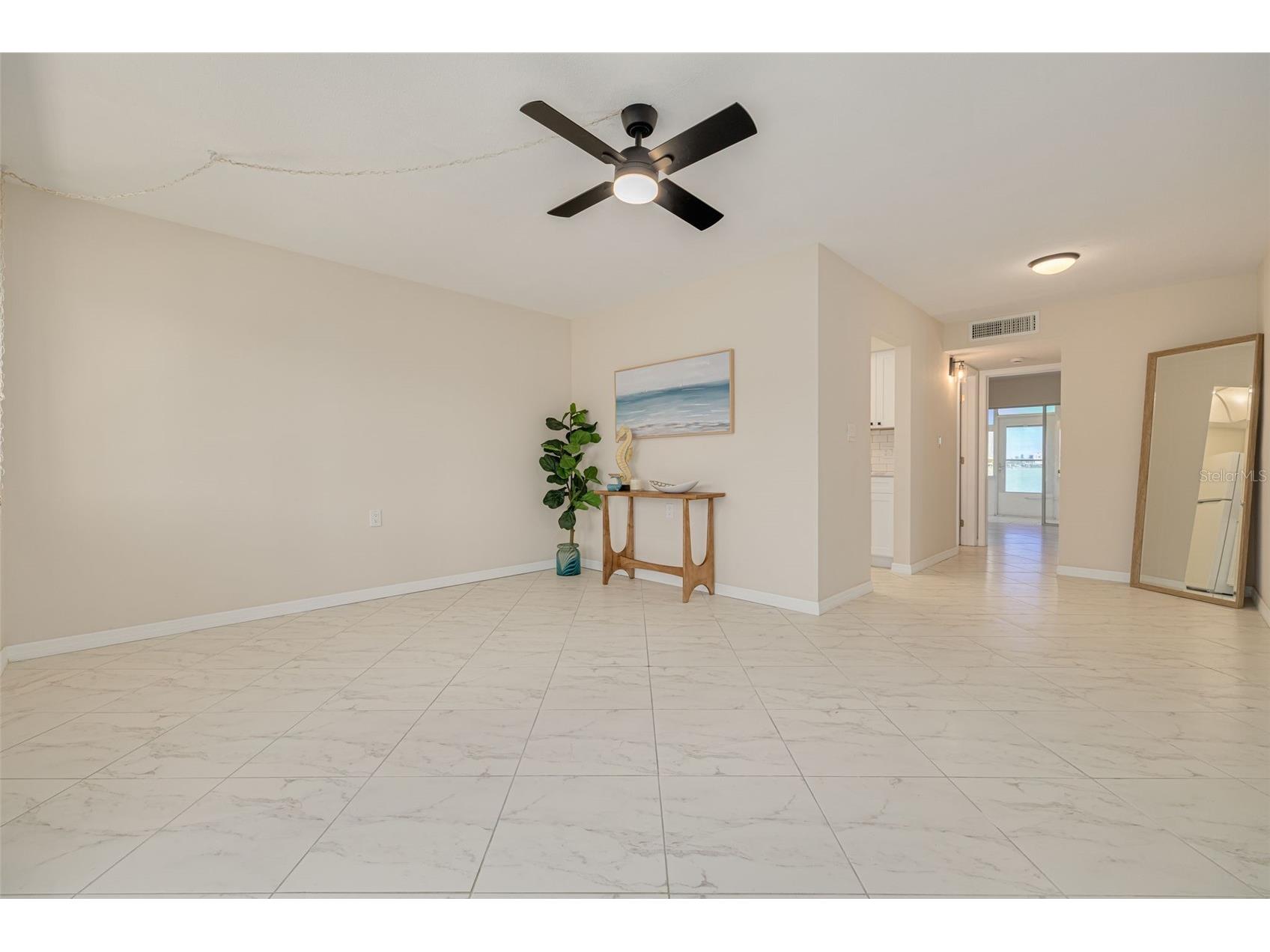 250 126th Avenue #104 Treasure Island FL 33706 - JOHN'S PASS/BOCA CIEGA BAY TB8500071 image5