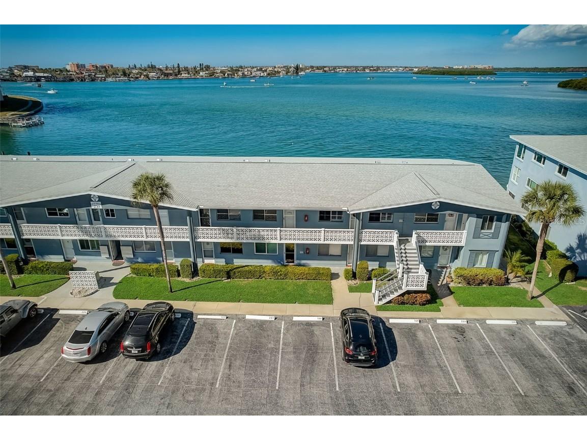 250 126th Avenue #109 Treasure Island FL 33706 U8221063 image1