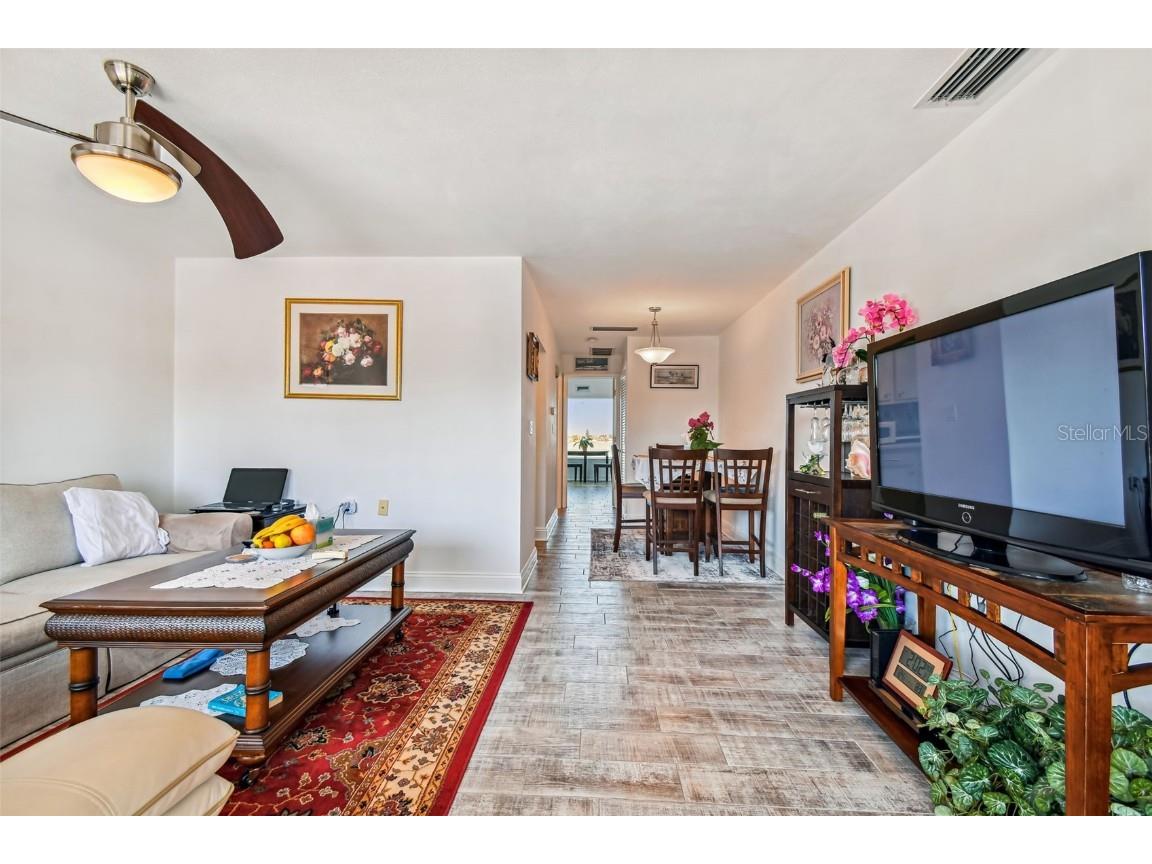 250 126th Avenue #206 Treasure Island FL 33706 - BOCA CIEGA BAY TB8334026 image12