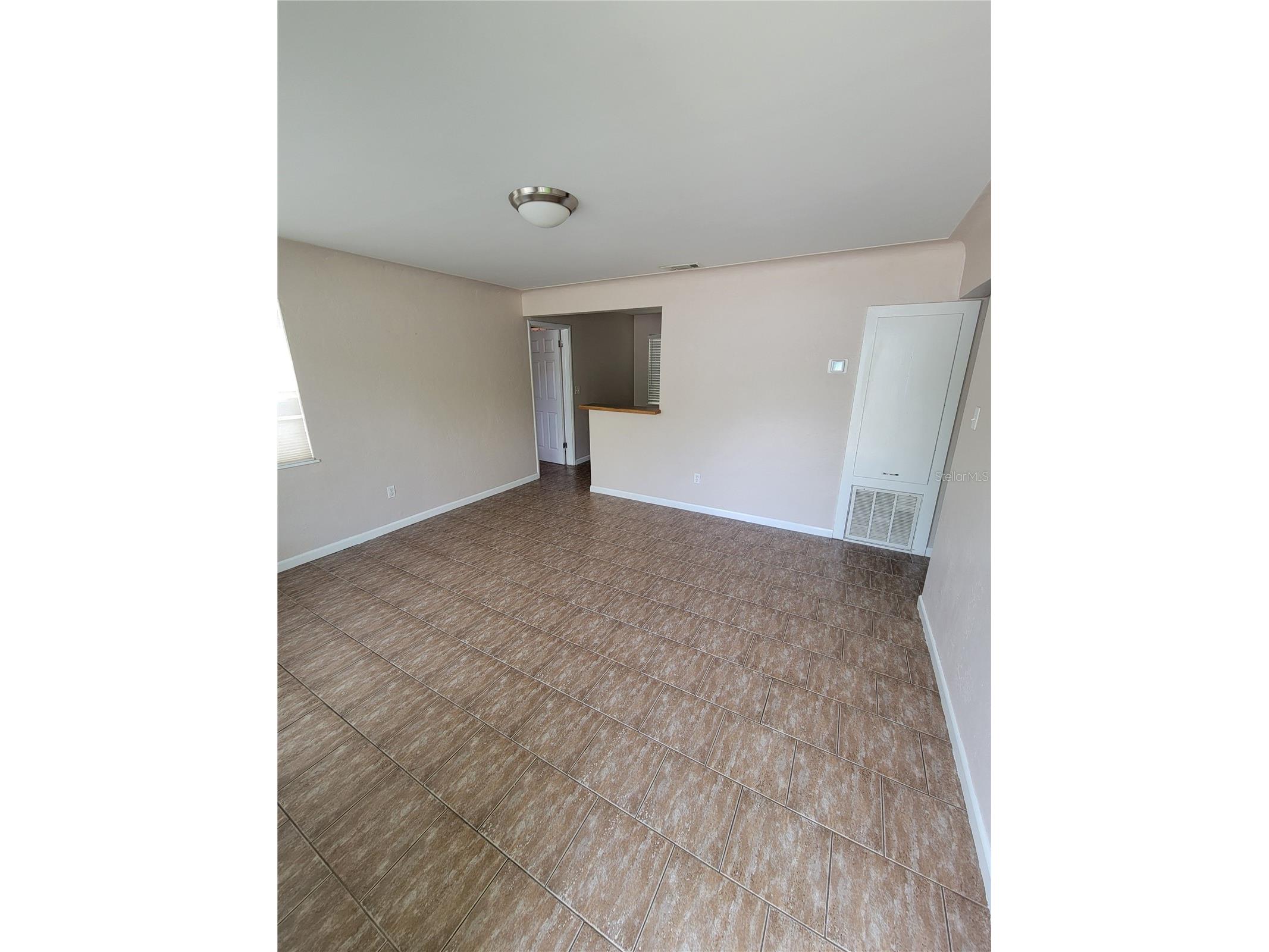 250 37th Street N Saint Petersburg FL 33713 O6397990 image2