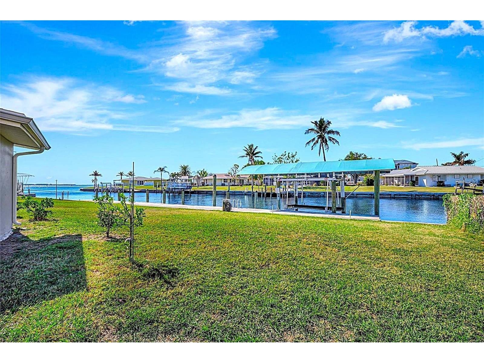 250 Bangsberg Road SE Port Charlotte FL 33952 C7522174 image37