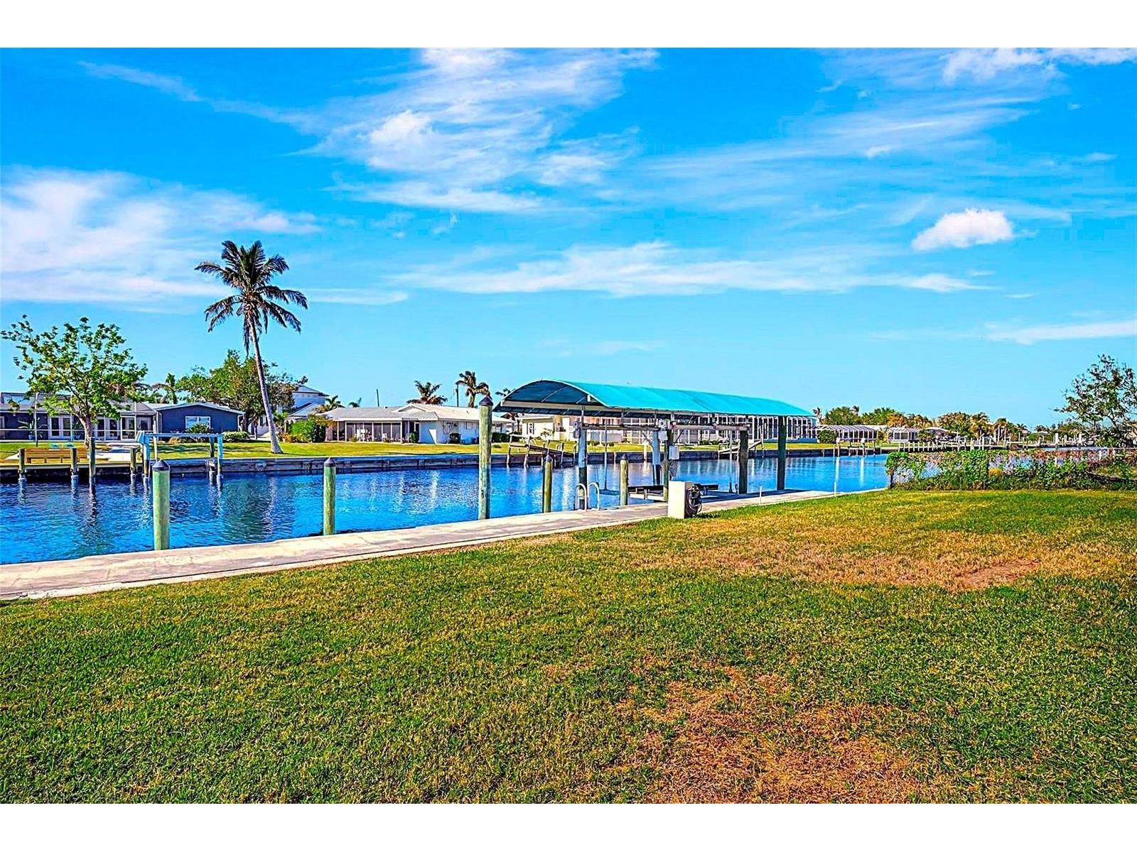 250 Bangsberg Road SE Port Charlotte FL 33952 C7522174 image38