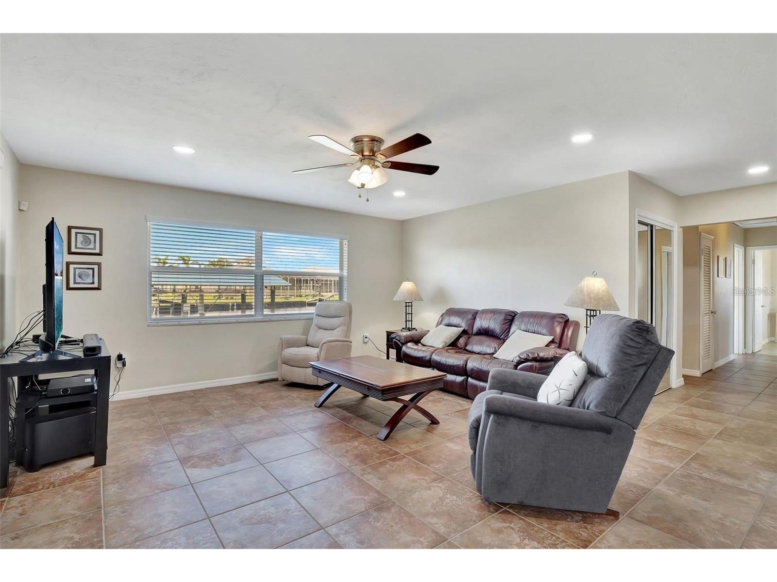 250 Bangsberg Road SE Port Charlotte FL 33952 C7522174 image8