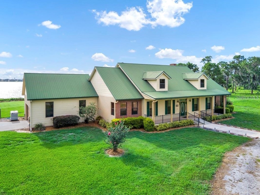 250 Devane Oaks Drive Frostproof FL 33843 - LAKE CLINCH K4902186 image1