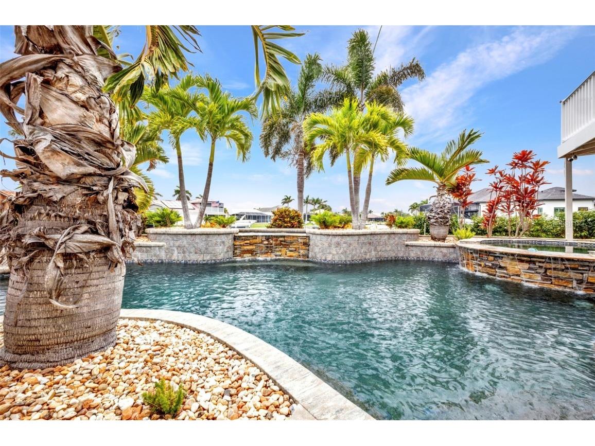 250 Freeport Court Punta Gorda FL 33950 C7511007 image12