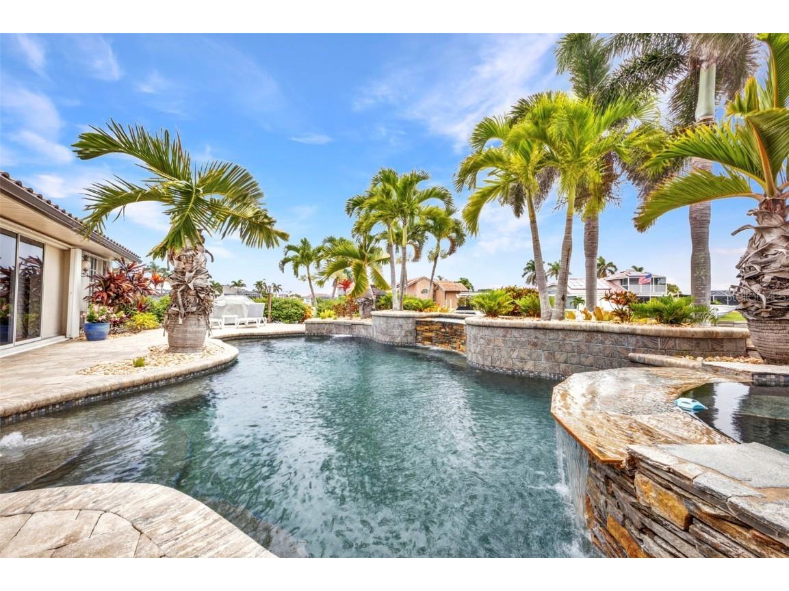 250 Freeport Court Punta Gorda FL 33950 C7511007 image13