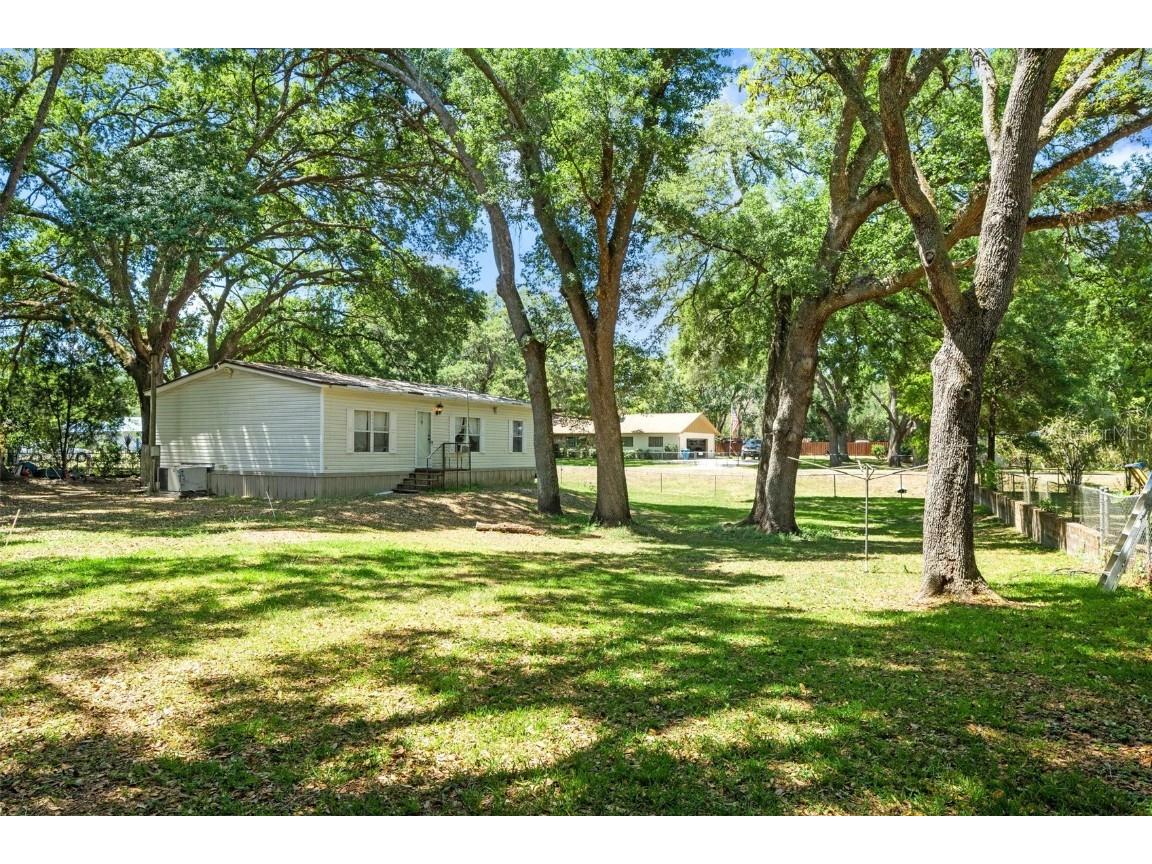 250 Grand Avenue Masaryktown FL 34604 T3438345 image1