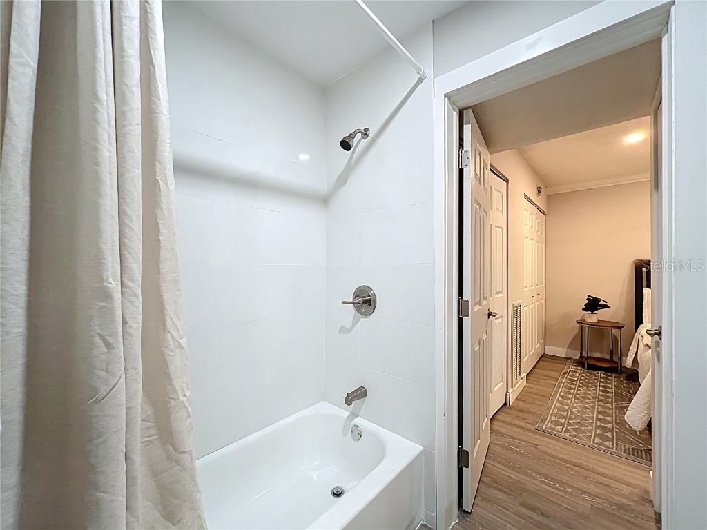 250 Rosery Road NW #202 Largo FL 33770 TB8426477 image15