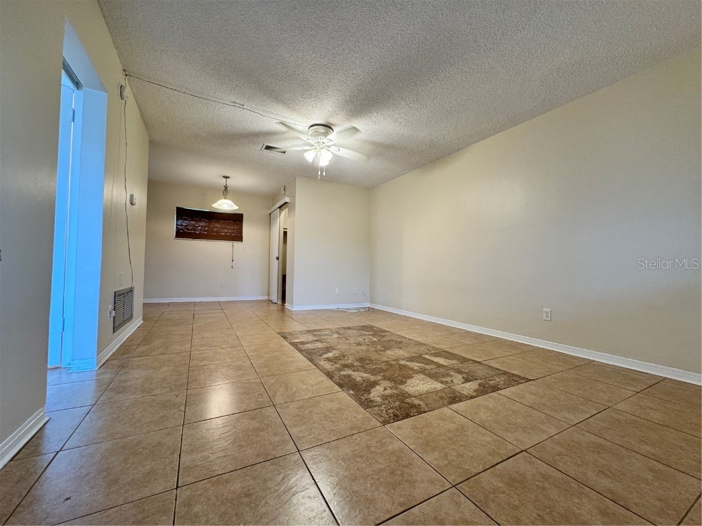 250 Rosery Road NW #206 Largo FL 33770 TB8418202 image3