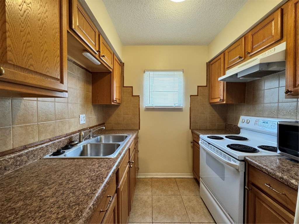 250 Rosery Road NW #206 Largo FL 33770 TB8418202 image6