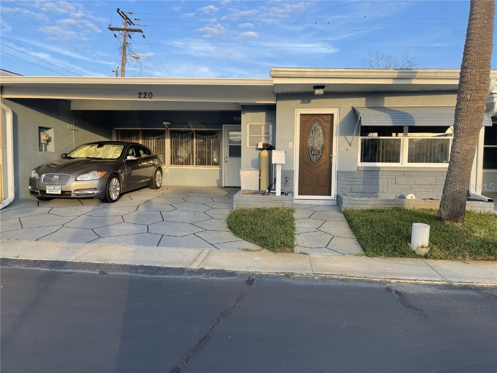 250 Rosery Road NW #220 Largo FL 33770 TB8351200 image1