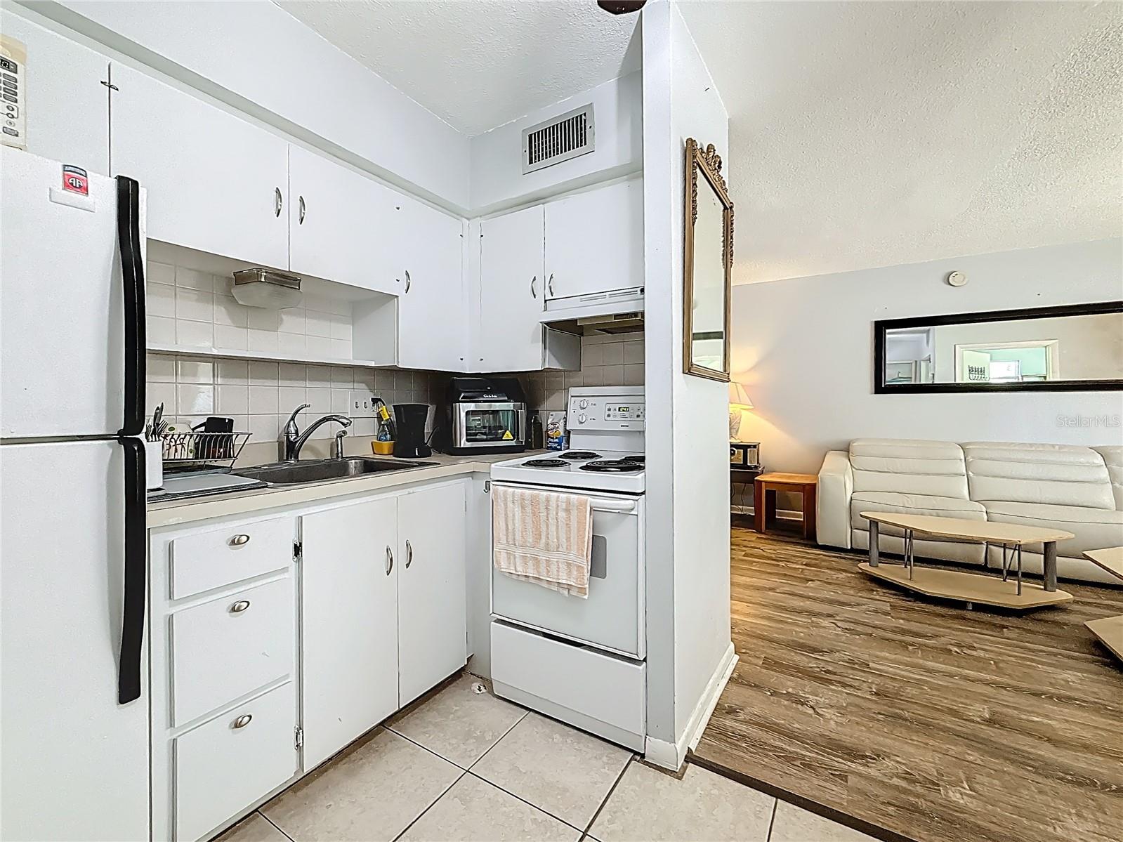 250 Rosery Road NW #228 Largo FL 33770 TB8488921 image14