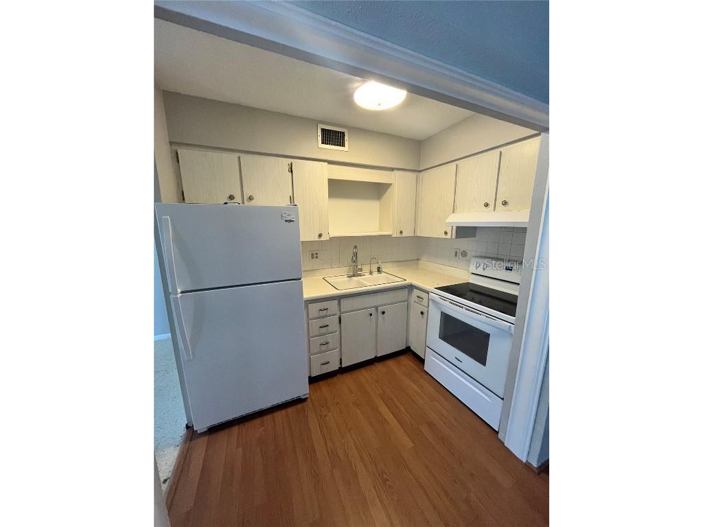 250 Rosery Road NW #260 Largo FL 33770 TB8444639 image4