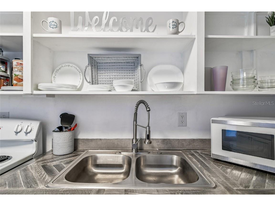 250 Rosery Road NW #300 Largo FL 33770 L4957513 image17