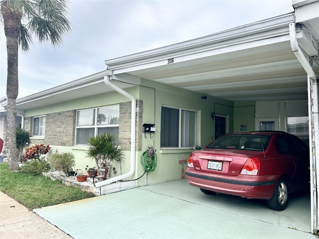 250 Rosery Road NW #306 Largo FL 33770 U8227063 image1