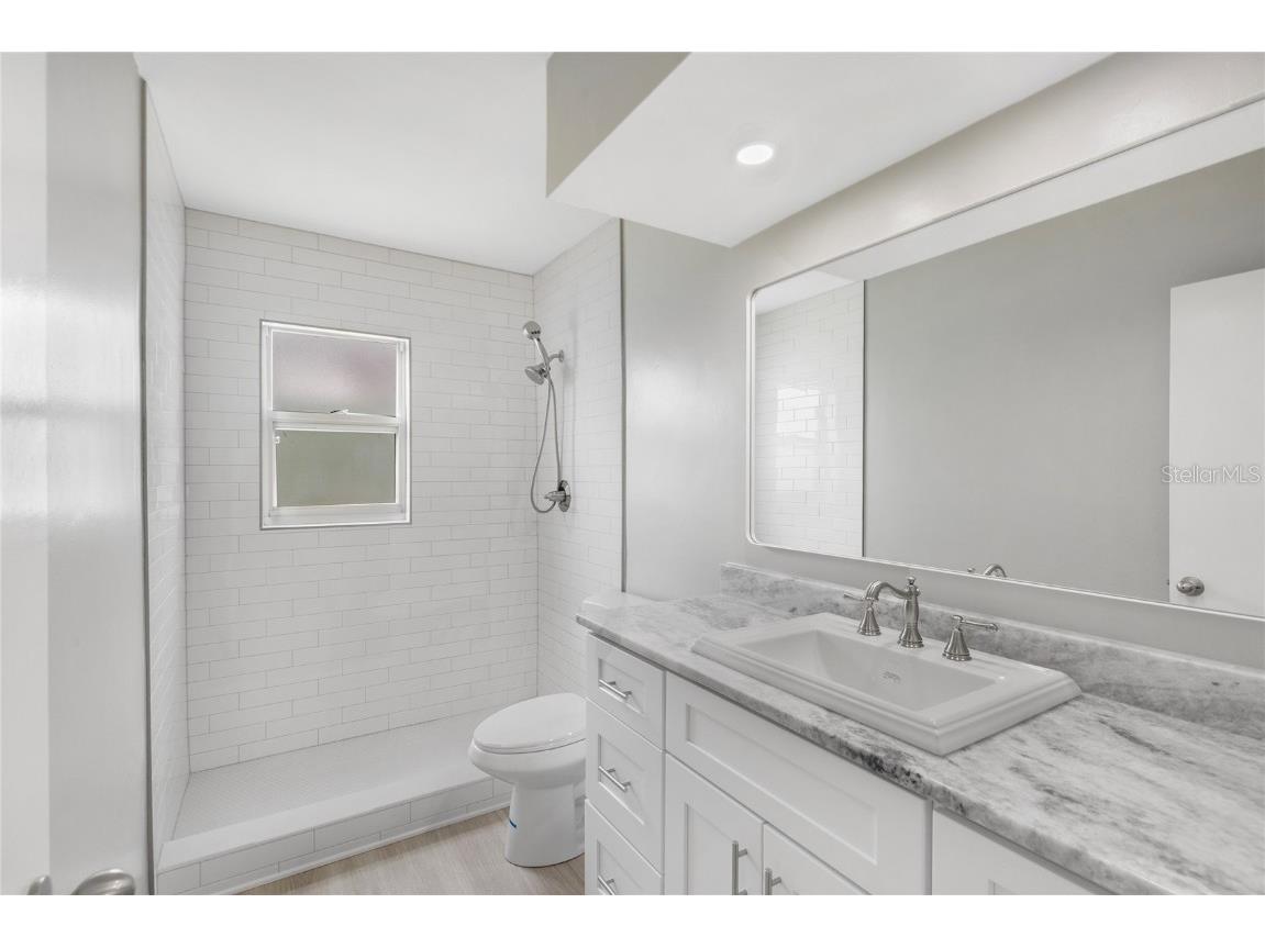 250 Rosery Road NW #323 Largo FL 33770 TB8406292 image15