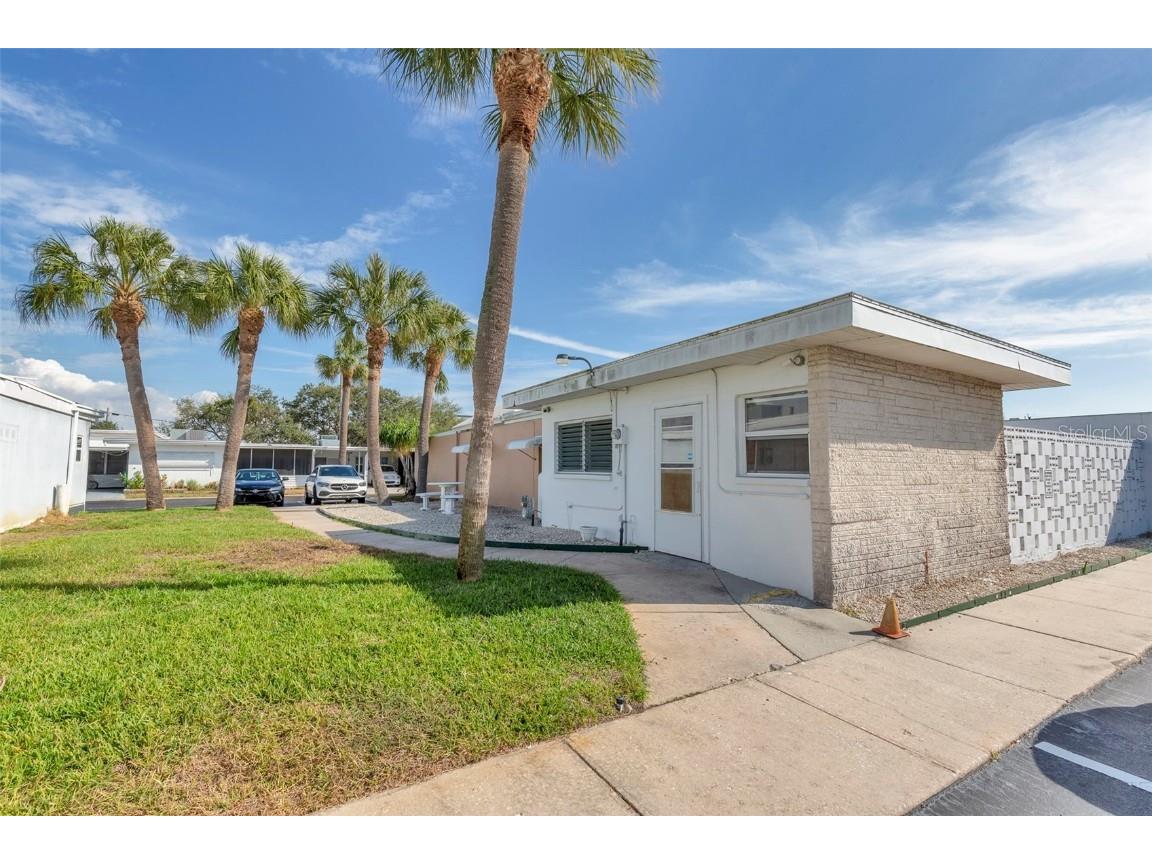 250 Rosery Road NW #323 Largo FL 33770 TB8406292 image24