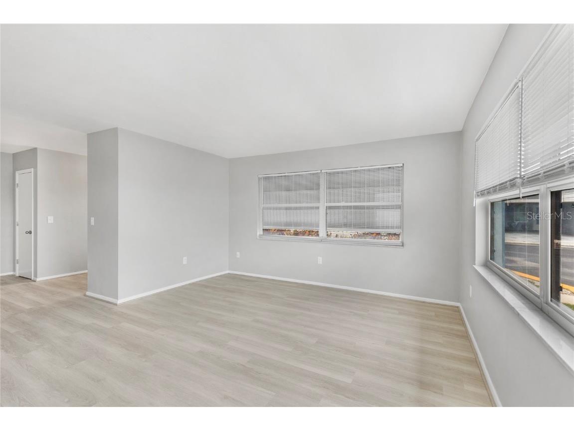 250 Rosery Road NW #323 Largo FL 33770 TB8406292 image5