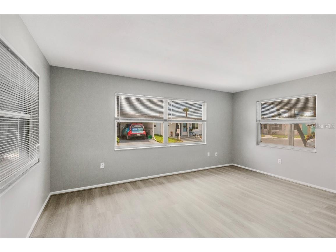 250 Rosery Road NW #323 Largo FL 33770 TB8406292 image8