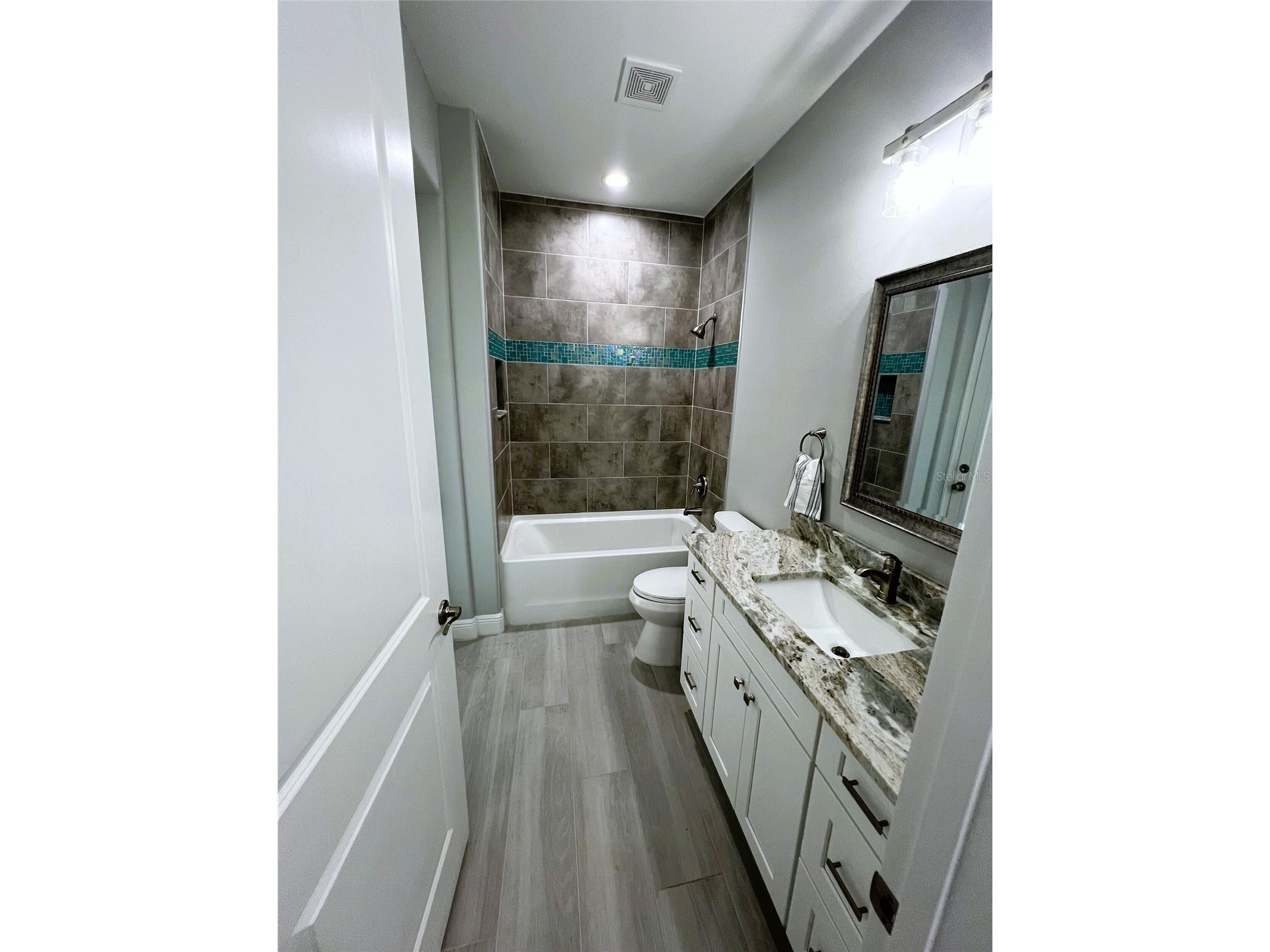 250 Rotonda Boulevard E Rotonda West FL 33947 D6145566 image20